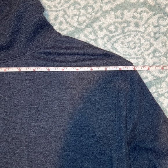🦋5/$25 St. John’s Bay Charcoal Turtleneck shirt - Picture 5 of 6